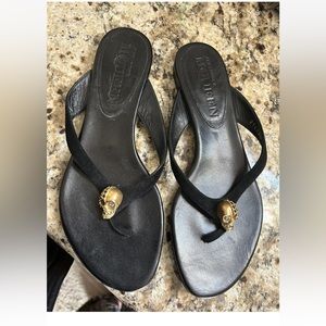Alexander McQueen skull thong sandals